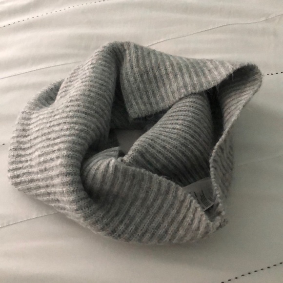 H&M Accessories - h&m infinity scarf